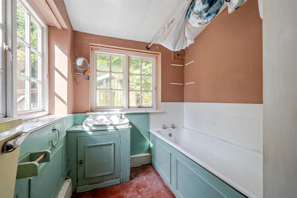 House in Shrewsbury, Bomere Heath and District - More