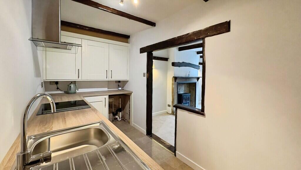 House in Bradford, Keighley - View 4