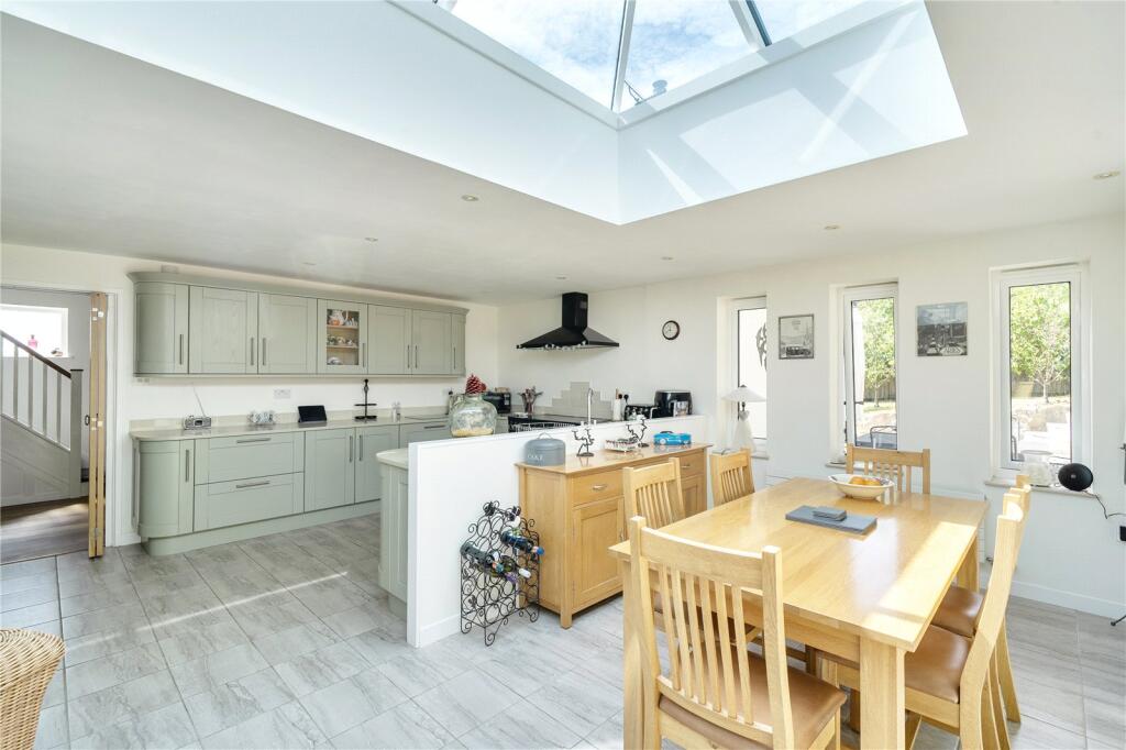 House in Taunton - View 3