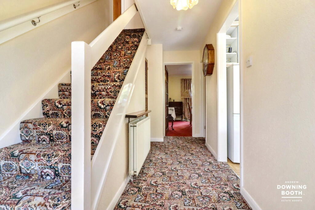 Belvedere Close, Tamworth, B79 8TP - No Upward Chain - View 2