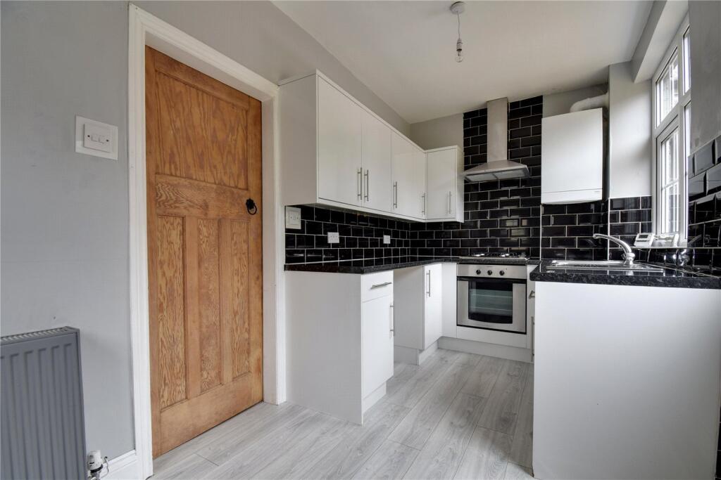 Thirsk Road, Northallerton, North Yorkshire, DL6 photo 3