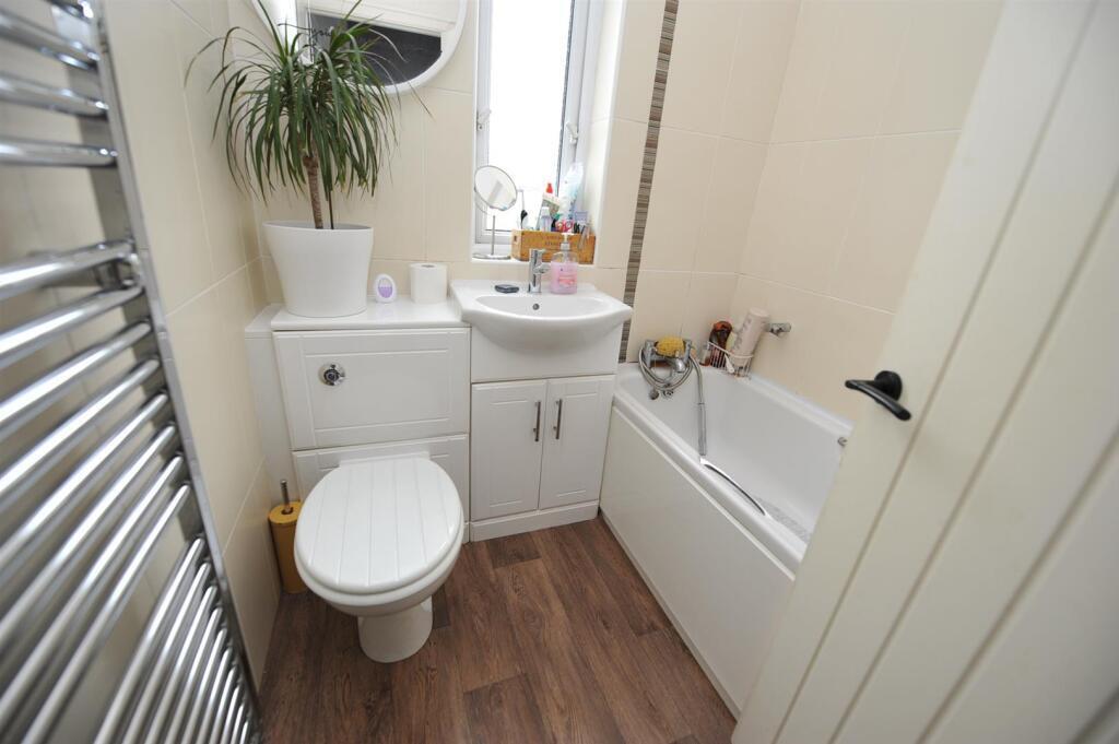 Additional image 13 of Low Ash Road, Shipley