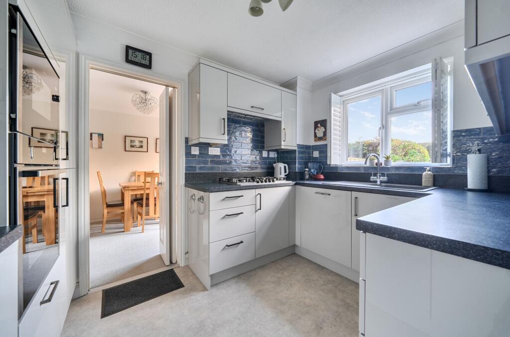 Tinghall, Aldwick Felds, PO21 photo 4