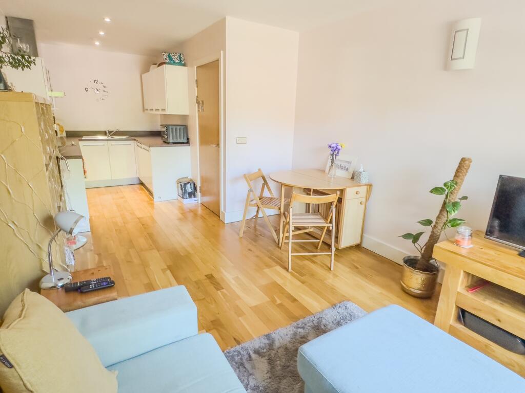 Apartment in Wakefield - View 2
