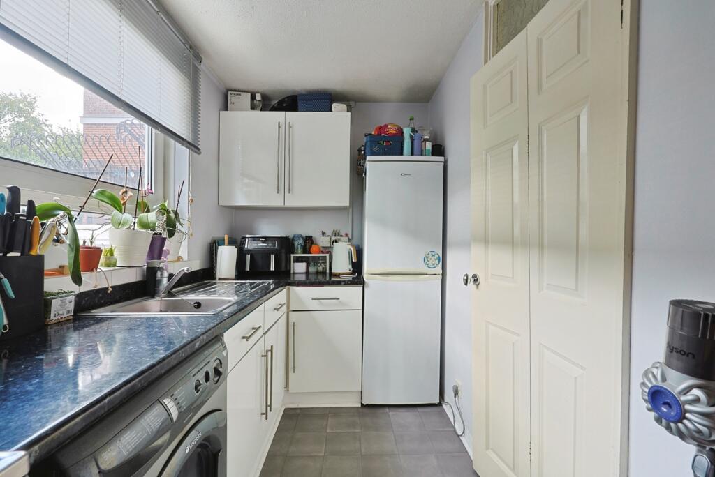 Apartment in London - View 4