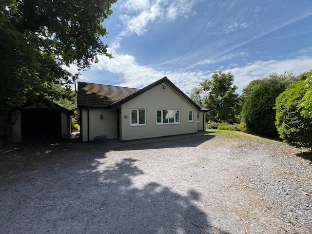 Main image of property: Woodplumpton Lane, Broughton, Preston, PR3
