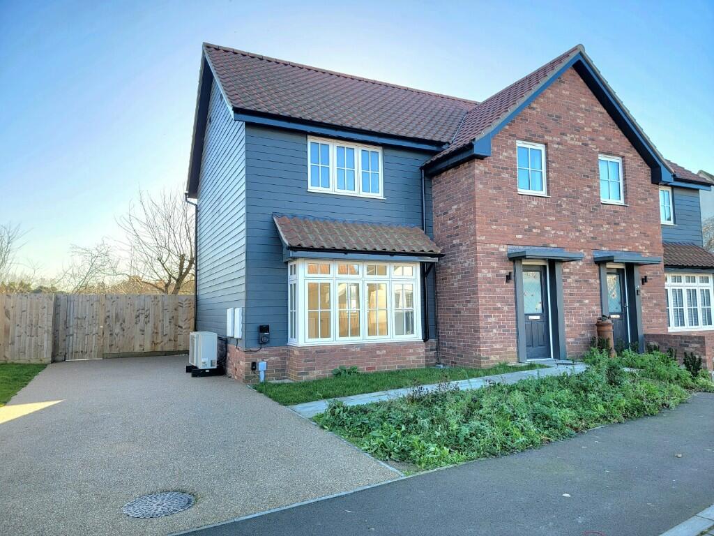 3-bed semi-detached on Exeter Road, Claydon, Ipswich, Suffolk, IP6, £365,000