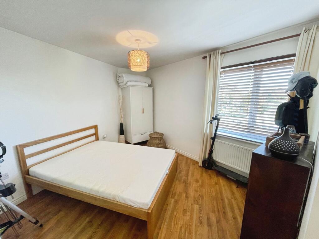 Apartment in Basingstoke and Deane, Lychpit, Popley - View 5