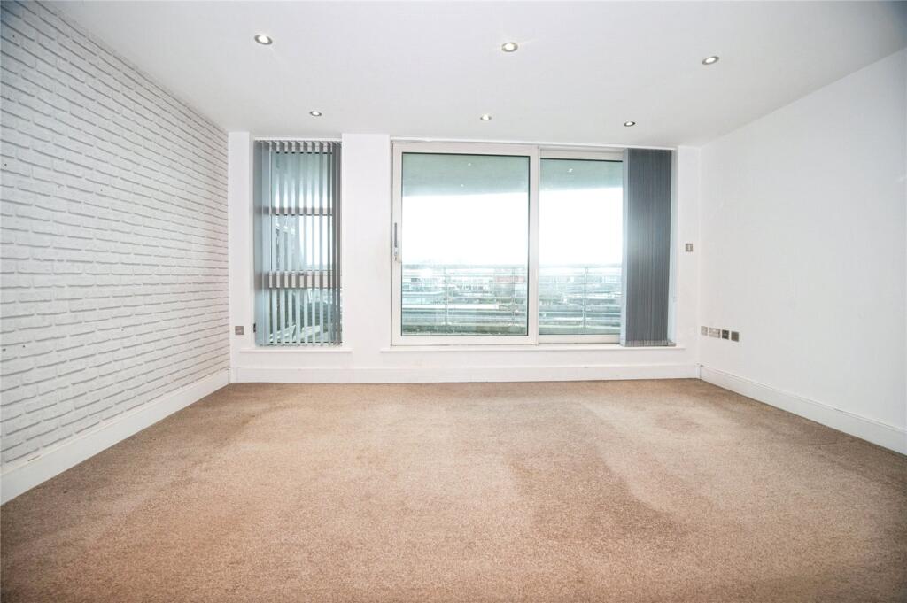 Havannah Street, Cardiff, CF10 - View 2