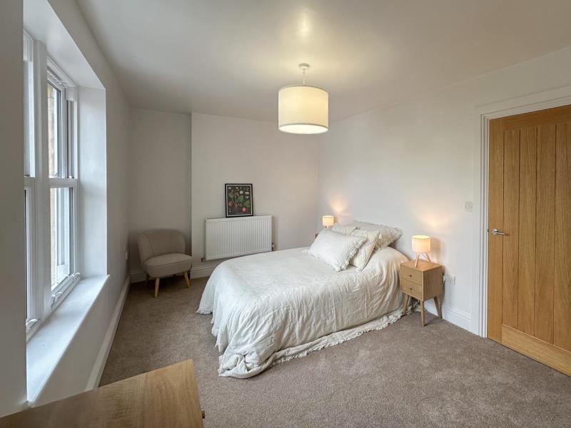 Apartment in Bristol - More