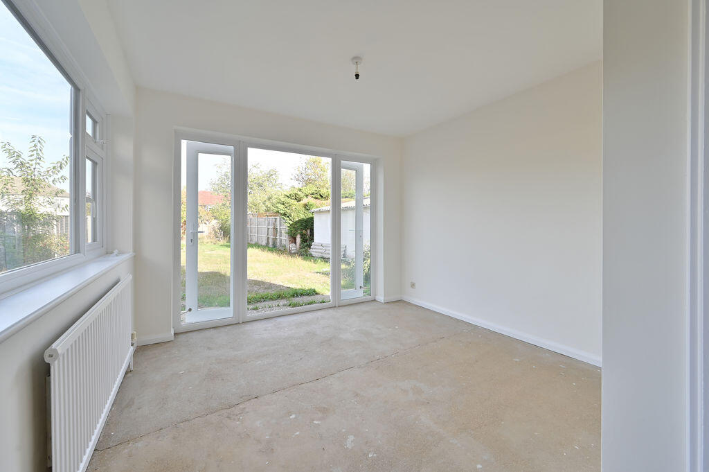 Bramble Road, Hatfield photo 4