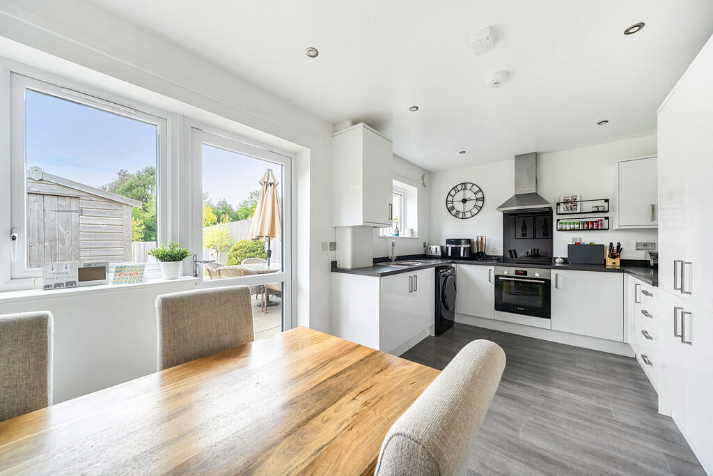 House in Redhill - View 5