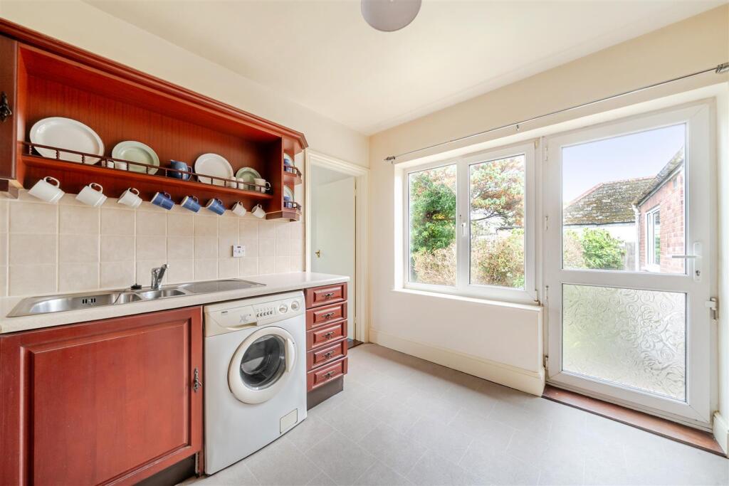 House in Exeter - View 5