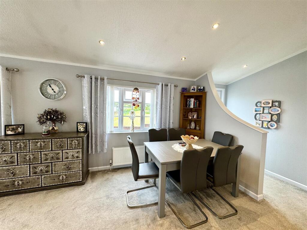 Severn Bridge Park Homes, Beachley, Chepstow photo 5