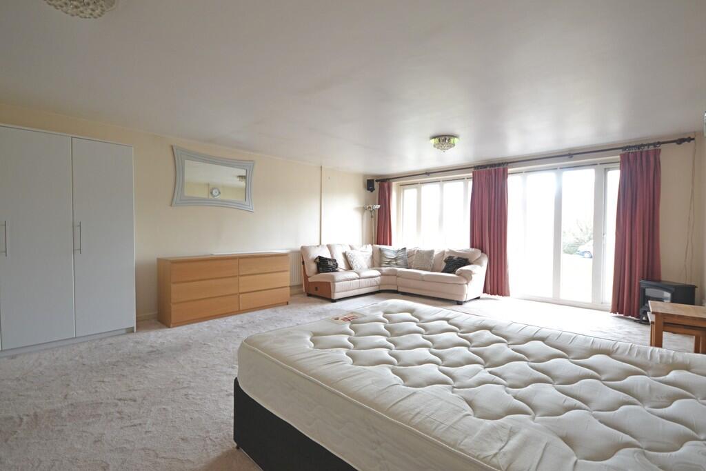 Stortford Road, Clavering - View 4
