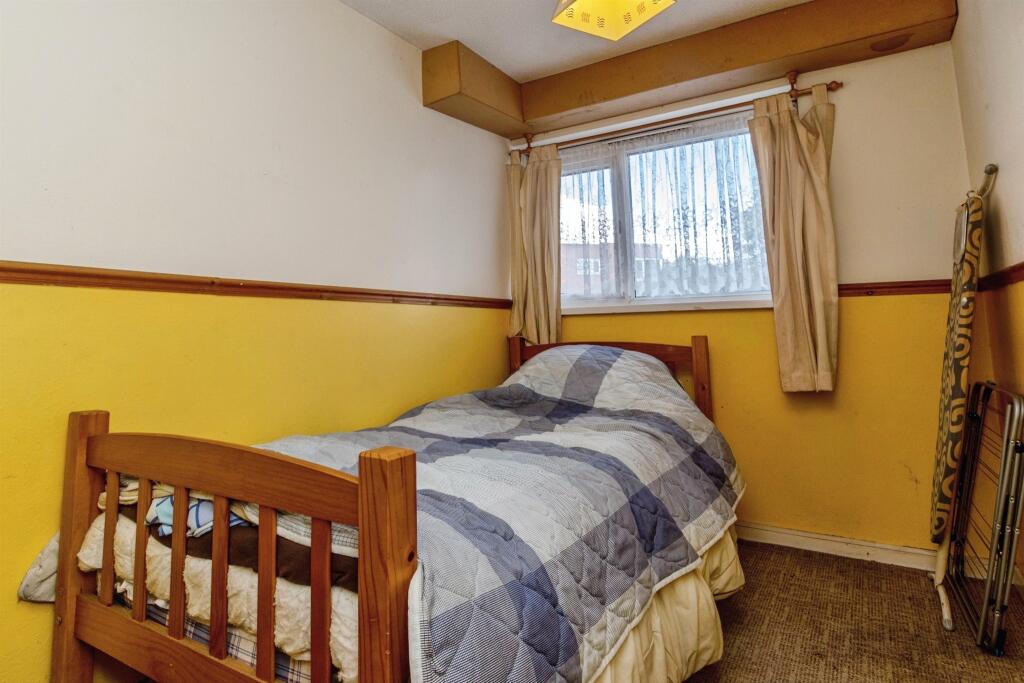Apartment in Dudley - View 5