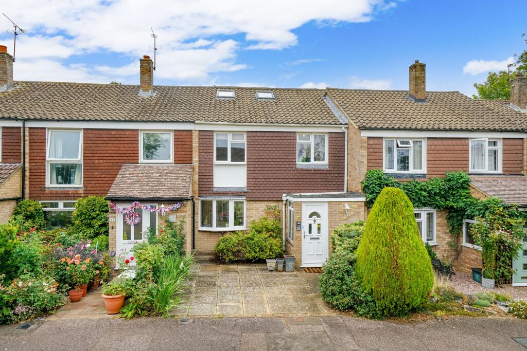 Main image of property: Holts Meadow, Redbourn, AL3