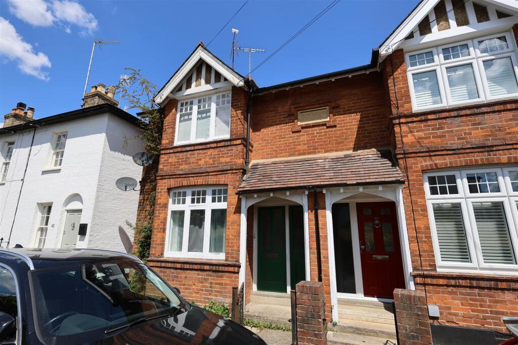 Main image of property: 38a Chipstead Lane Riverhead Sevenoaks