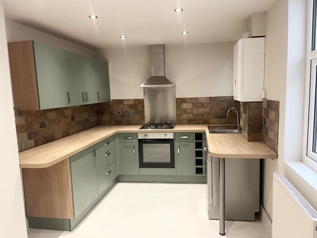 Main image of property: 109 Lansdowne Place, Hove, BN3