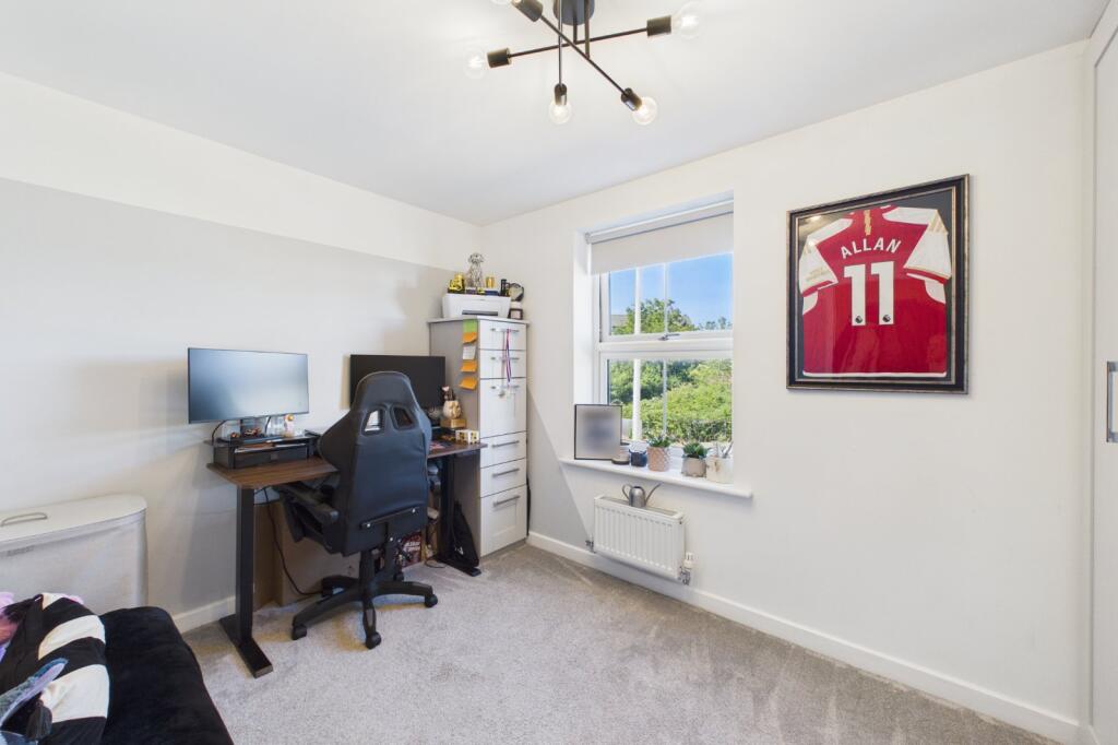 Apartment in Wokingham - View 6