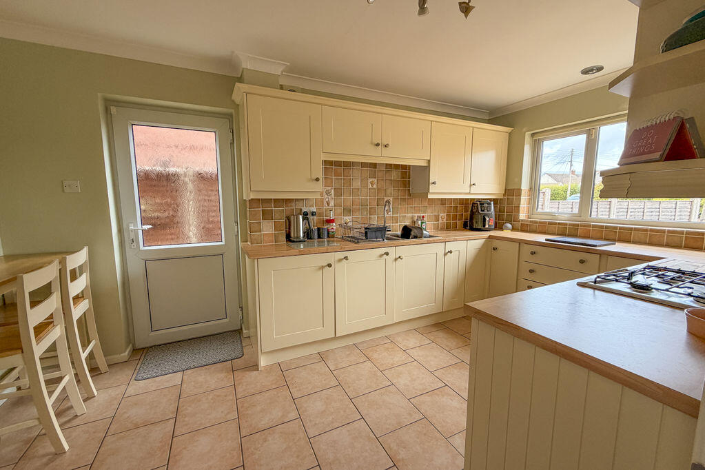 House in Taunton - View 4