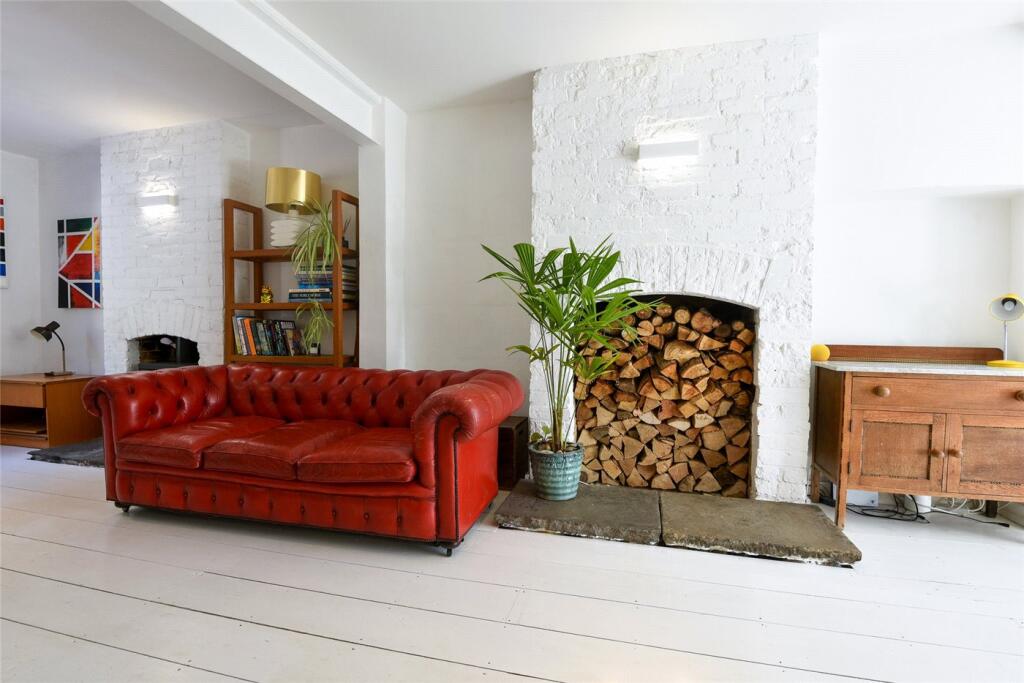House in Furzehill, Leigh, Colehill - View 3