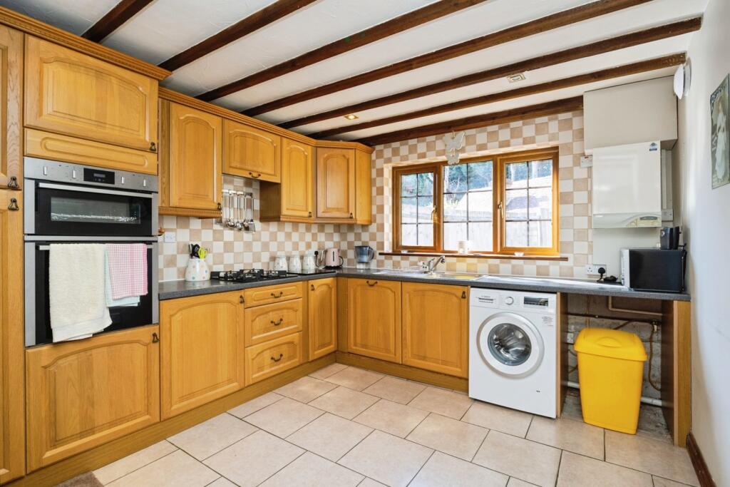 House in Tonbridge - View 4