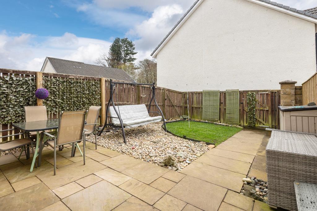 House in Larbert, Kinnaird Village - View 2