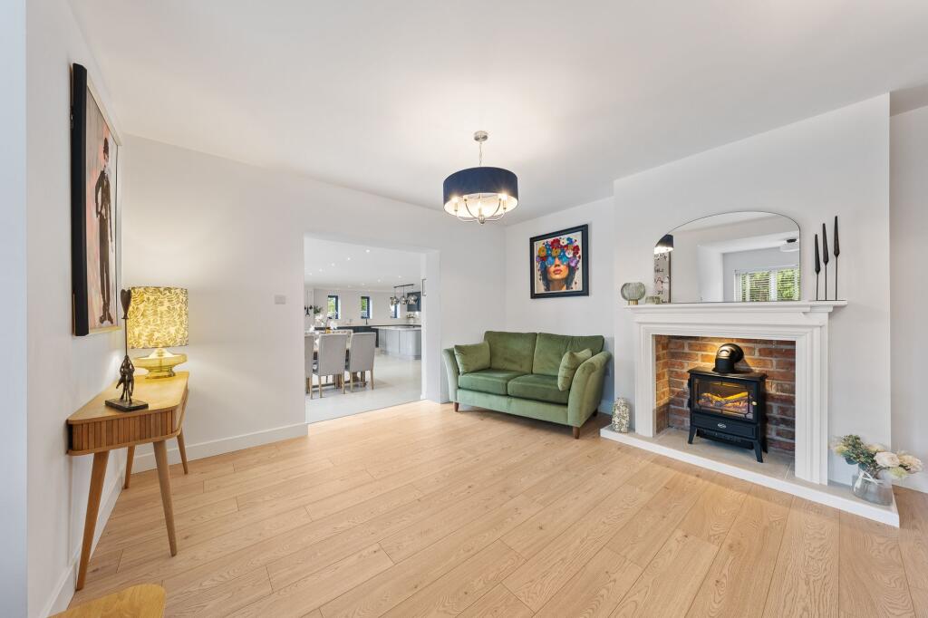 Wrexham Road, Penyffordd, CH4 - More