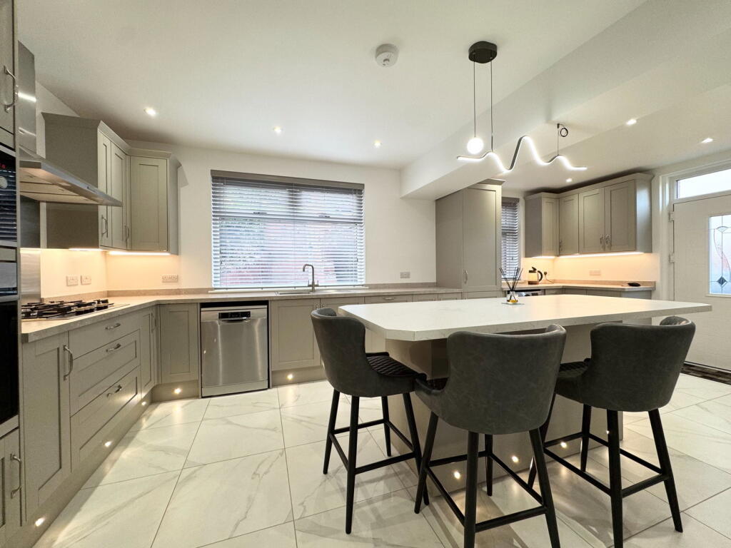 House in Barnsley, South Yorkshire - View 4