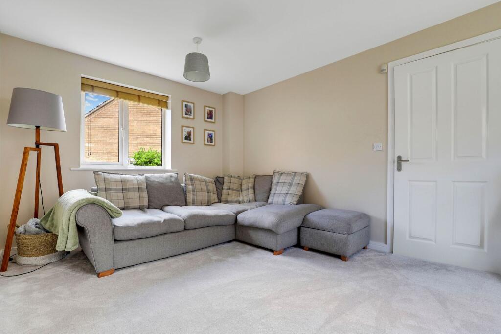 House in Ashfield, Beardall Fields, Hucknall - View 2