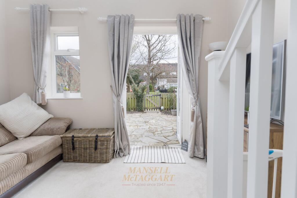 House in Crawley, Worth - View 4