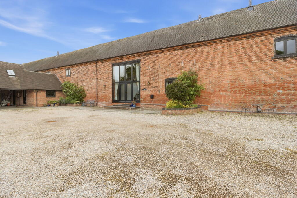 Brickhouse Lane, Elford, B79 photo 5