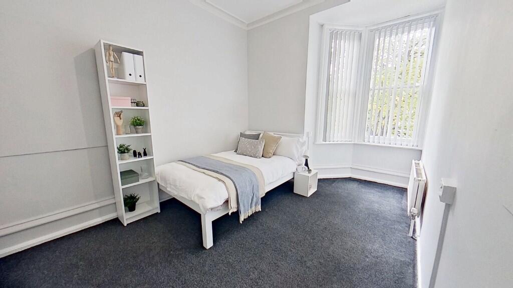 House in Nottingham, Carrington - View 4