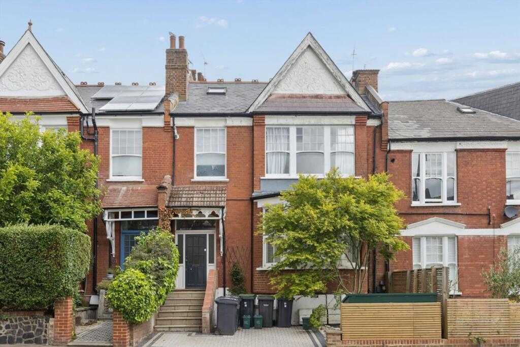 Main image of property: Alexandra Park Road, London