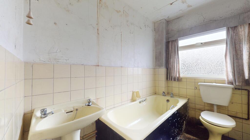 Apartment in Cardiff, Rhiwbina - More