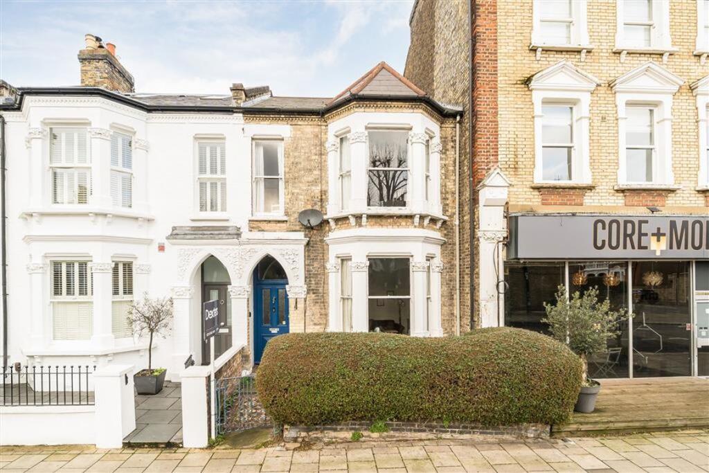 Main image of property: Abbeville Road, Clapham