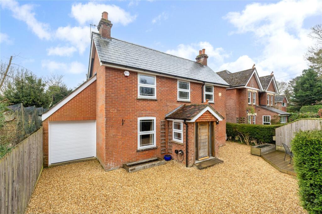 Main image of property: Middle Common Road, Pennington, Lymington, Hampshire, SO41
