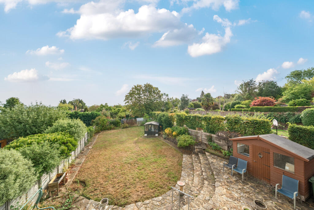 House in Guildford, Surrey - View 3