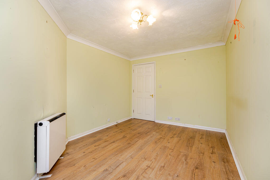 Apartment in Croydon - View 5