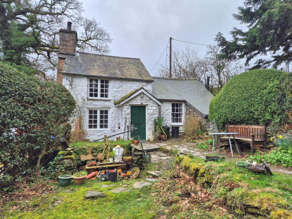 Main image of property: Llandrillo, Corwen