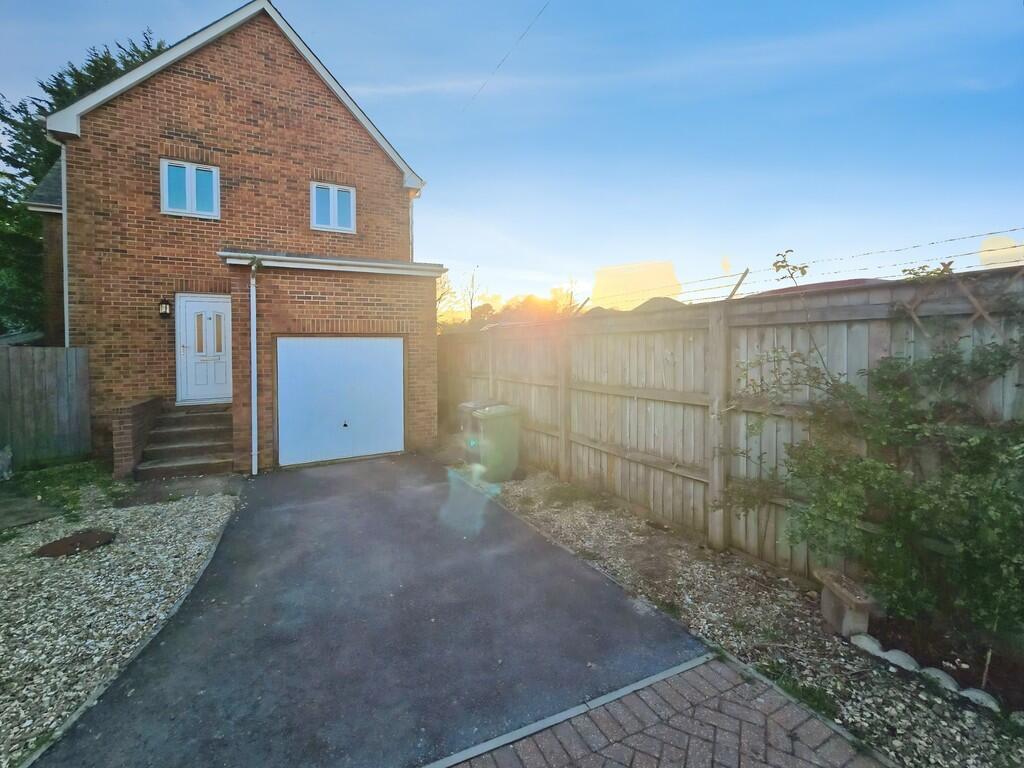 Main image of property: Lynwood Avenue