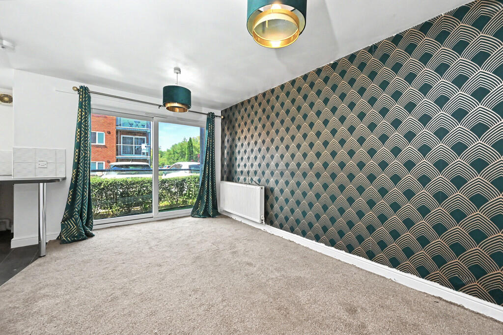Tudor Court, Sunny Bank, Stoke-on-Trent photo 2