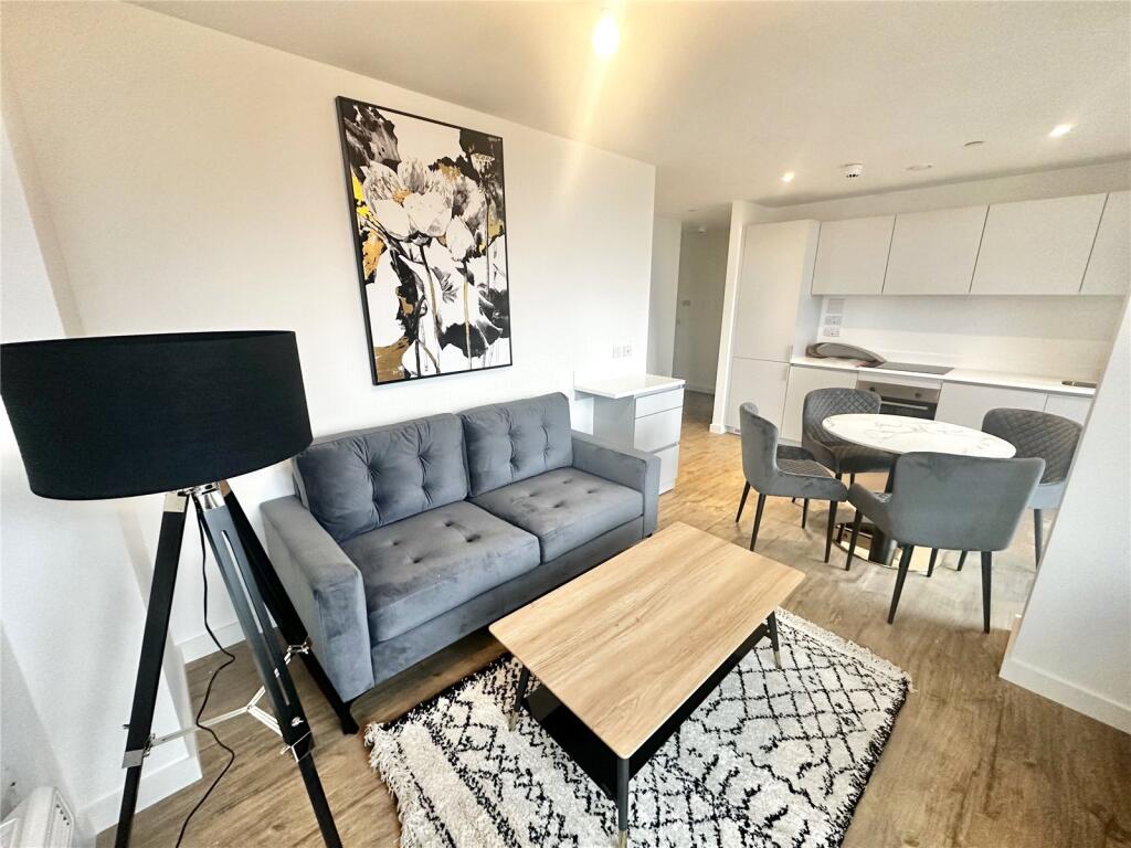Main image of property: 33 Essex Road, Birmingham, B5