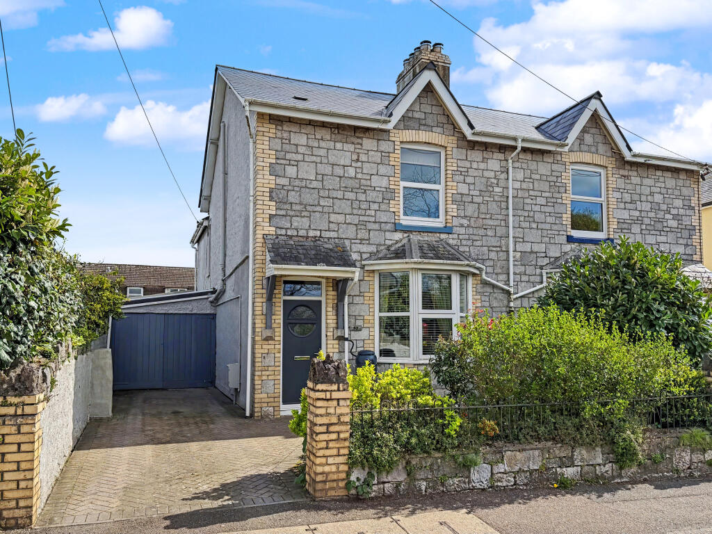 Main image of property: Gestridge Road, Kingsteignton, Newton Abbot