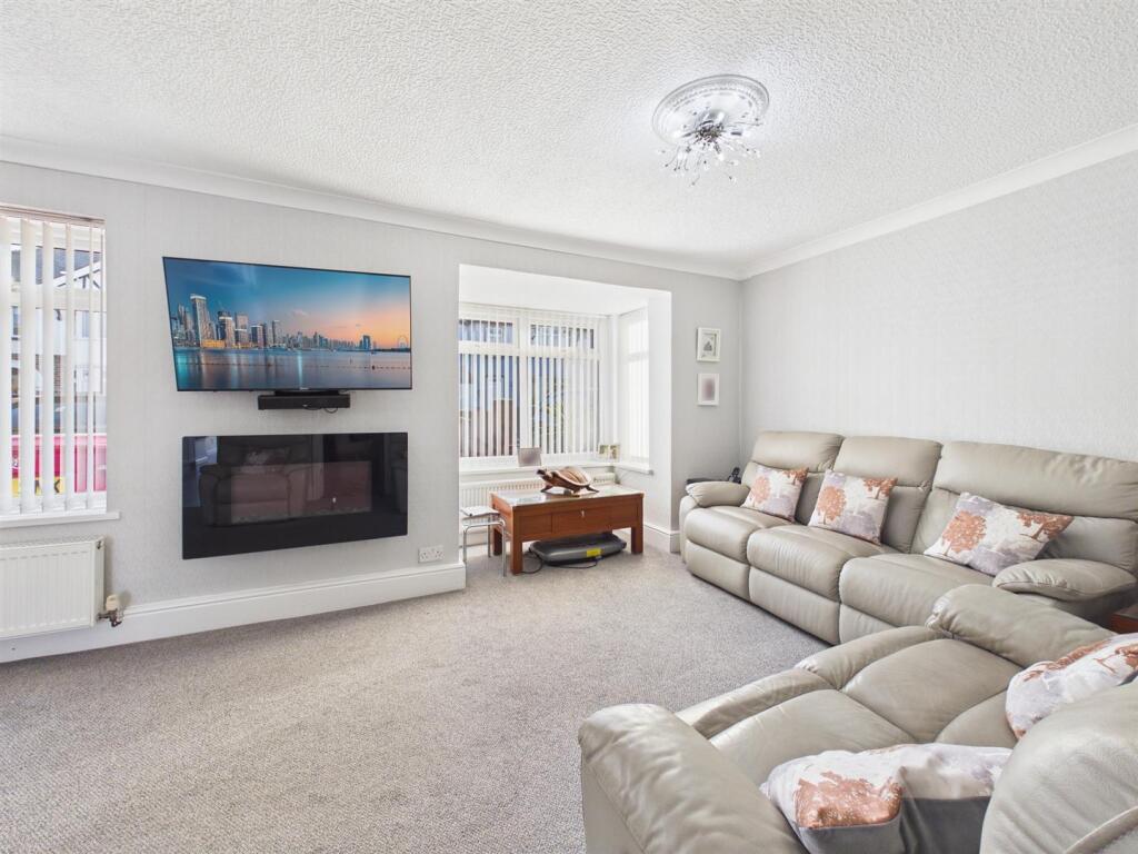 House in Newton, Nottage, Porthcawl - View 3