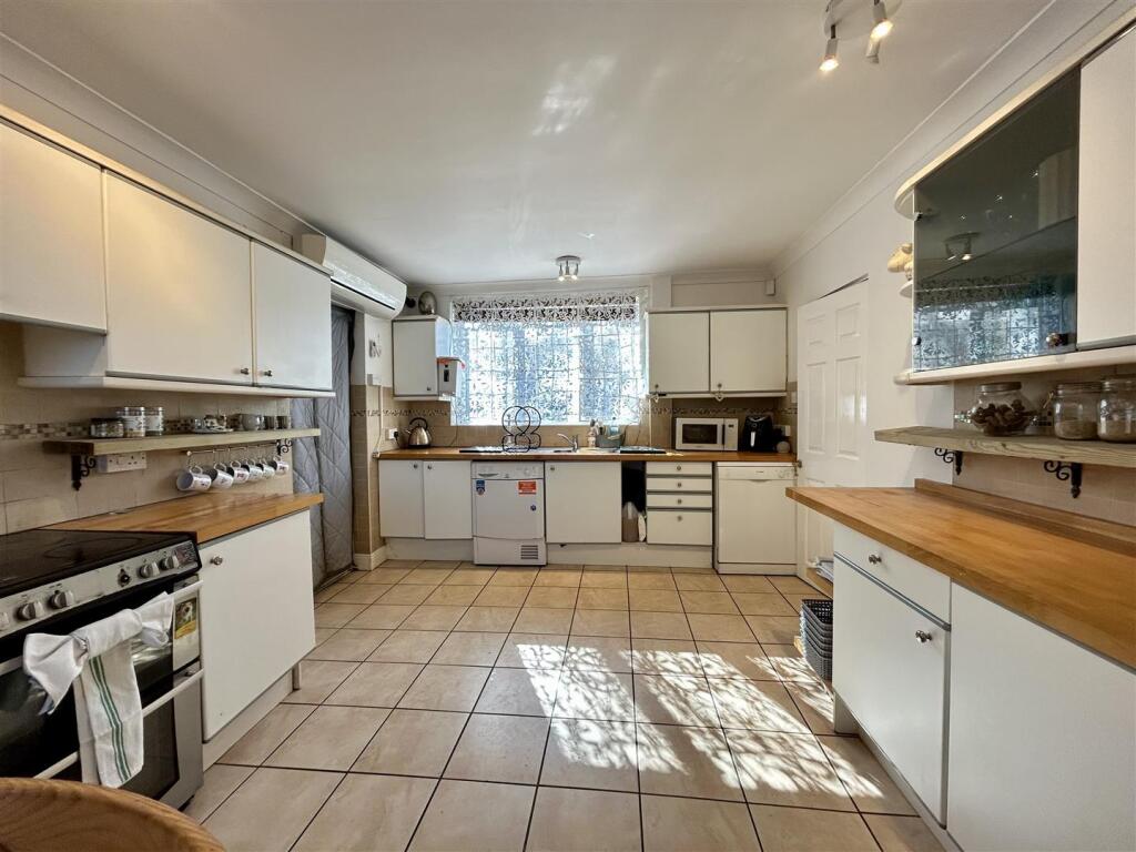 House in Birmingham - View 5