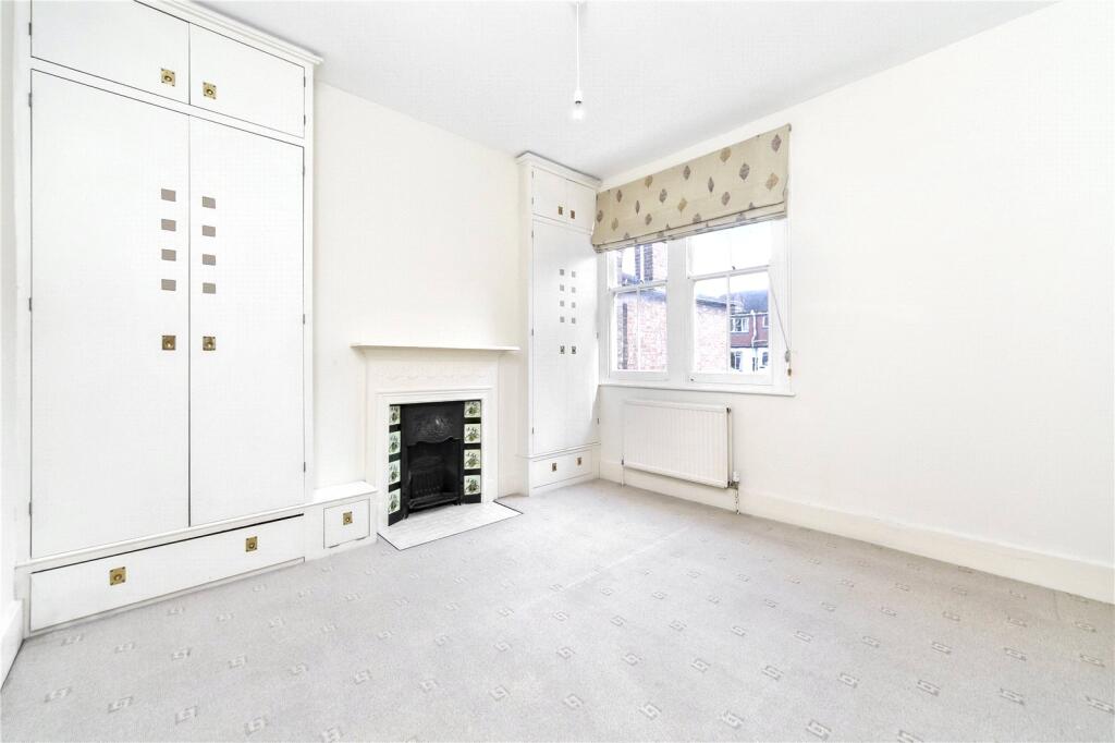 Apartment in London - View 3