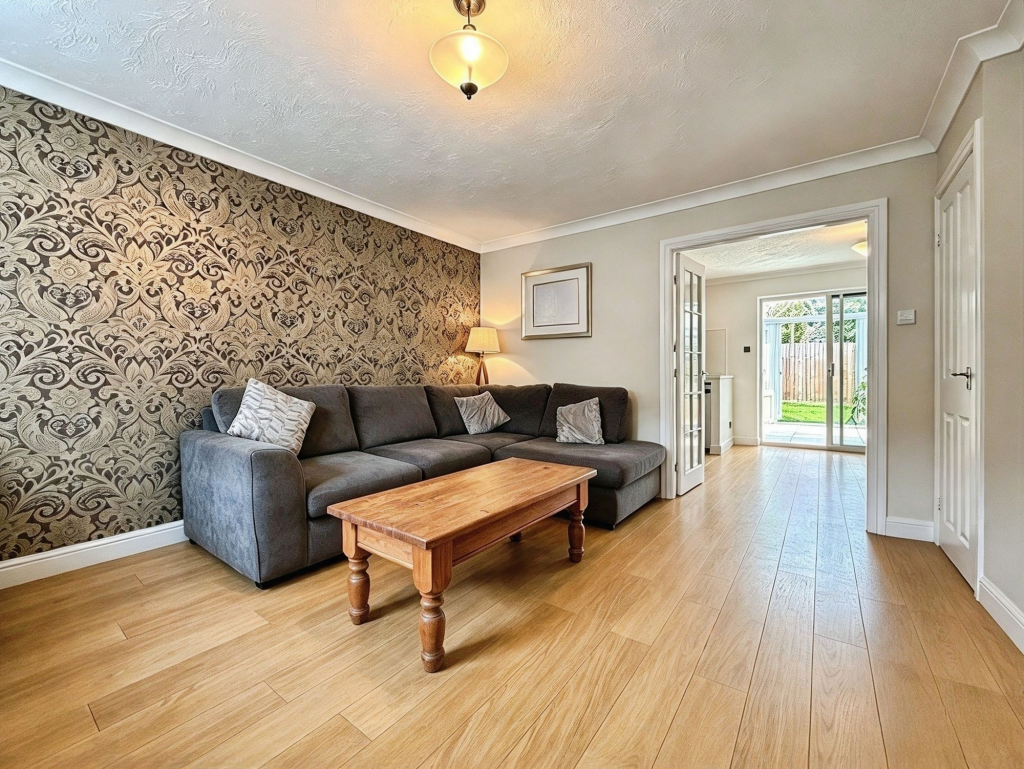 House in Swindon, Taw Hill, Haydon Wick - View 2