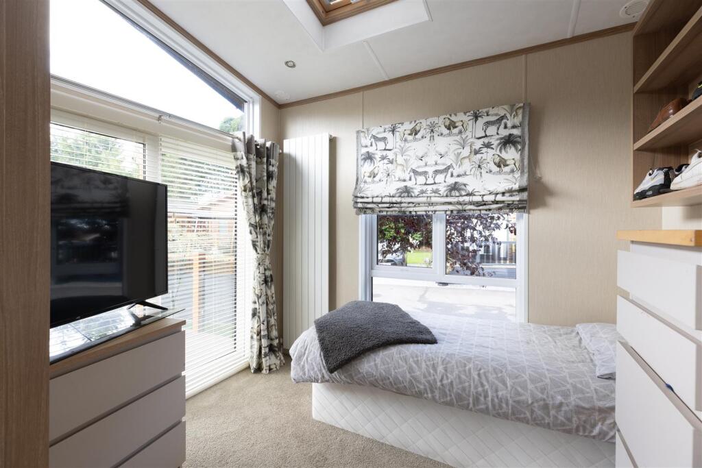 House in Perth - More